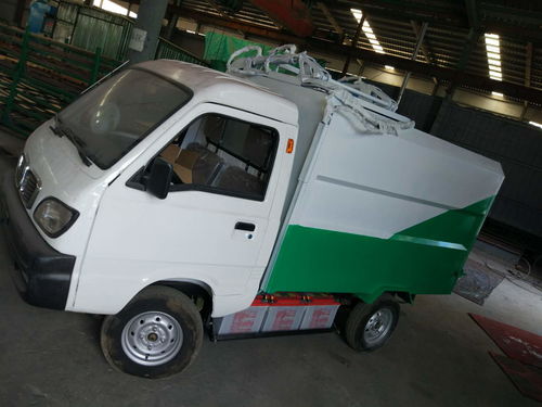 綠色環(huán)衛(wèi)新利器 電動(dòng)四輪垃圾車(chē)引領(lǐng)城市清潔新潮流